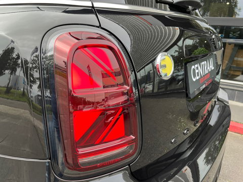 MINI Countryman 2.0 Cooper S E ALL4 JCW|Pano|Head-Up|Camera|ACC|Carplay|Leder|Keyless|220PK
