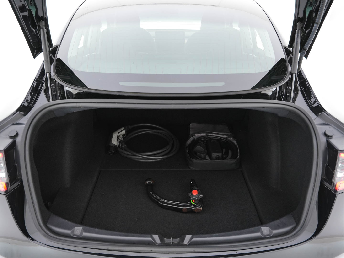 Tesla Model 3 Standard RWD Plus 60 kWh [ 3-Fase ] {SOH-84%} (INCL-BTW) Aut. *PANO | AUTO-PILOT | LUXURY-LEATHER | KEYLESS | FULL-LED | MEMORY-PACK | SURROUND-VIEW | DAB | CARPLAY | DIGI-COCKPIT | LANE-ASSIST | COMFORT-SEATS | 18"ALU*