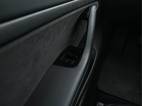 Tesla Model 3 Standard RWD Plus 60 kWh [ 3-Fase ] {SOH-84%} (INCL-BTW) Aut. *PANO | AUTO-PILOT | LUXURY-LEATHER | KEYLESS | FULL-LED | MEMORY-PACK | SURROUND-VIEW | DAB | CARPLAY | DIGI-COCKPIT | LANE-ASSIST | COMFORT-SEATS | 18"ALU*
