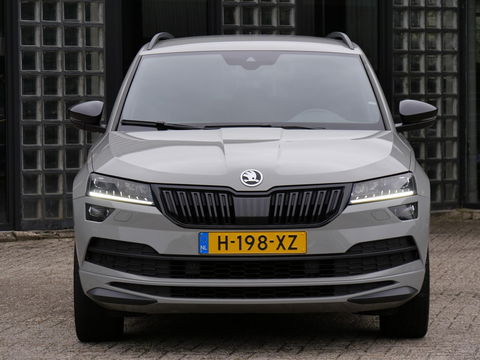 Škoda Karoq 1.5TSi SPORTLINE/ SIDE ASSIST/ ELEKT. KLEP/ CANTON AUDIO/ KEYLESS/ STEEL GRAY