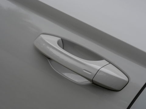 Škoda Karoq 1.5TSi SPORTLINE/ SIDE ASSIST/ ELEKT. KLEP/ CANTON AUDIO/ KEYLESS/ STEEL GRAY