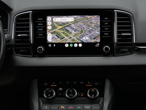 Škoda Karoq 1.5TSi SPORTLINE/ SIDE ASSIST/ ELEKT. KLEP/ CANTON AUDIO/ KEYLESS/ STEEL GRAY