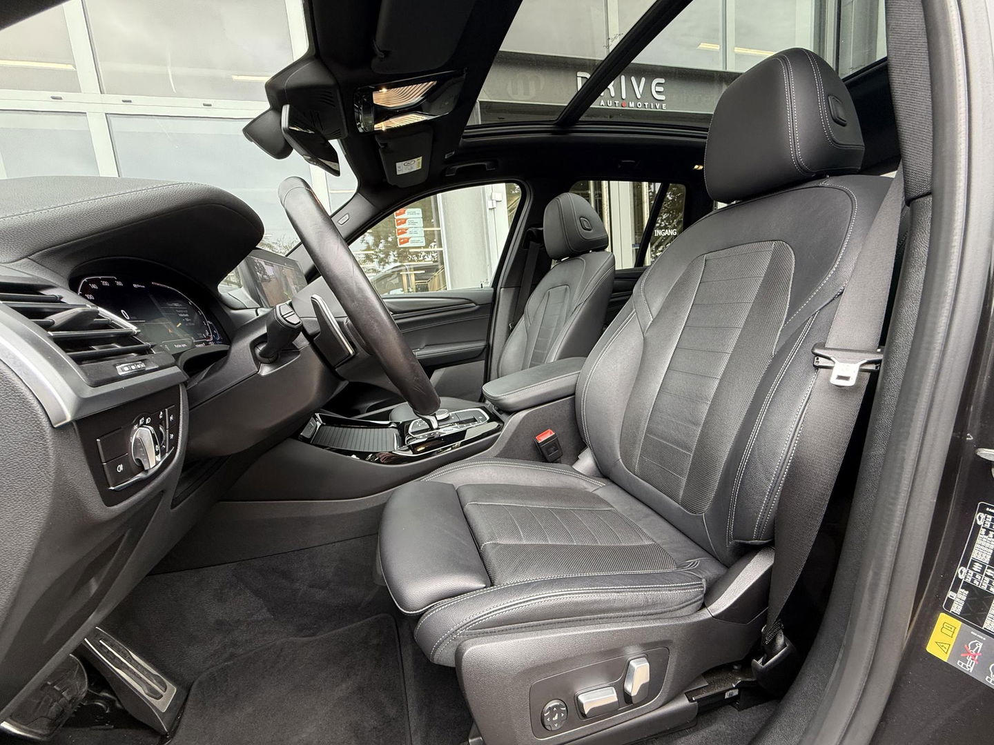 BMW X3 xDrive30e High Ex. M-Sport|98%SOH|Pano|Memory|Stoel ventilatie|360Cam|HUD|HIFI|Trekhaak