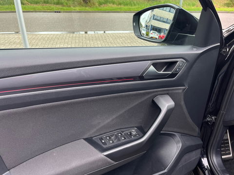 Volkswagen T-Roc 1.5 TSI Sport 150PK|ACC|Navi|Pdc|DAB|Stoelverwarming|Automaat