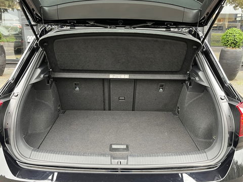 Volkswagen T-Roc 1.5 TSI Sport 150PK|ACC|Navi|Pdc|DAB|Stoelverwarming|Automaat