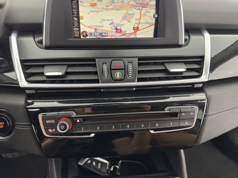 BMW 2 Serie Active Tourer 225xe Sport-Line Centennial High Executive Aut. *FULL-LED | NAVI-FULLMAP | HEATED-SPORTSEATS | ECC | PRIVACY-GLASS | PDC | CRUISE | 18''ALU*