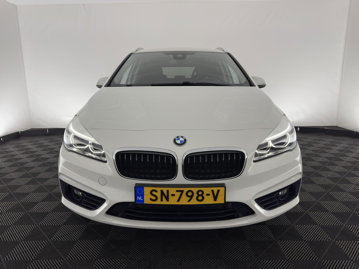 BMW 2 Serie Active Tourer 225xe Sport-Line Centennial High Executive Aut. *FULL-LED | NAVI-FULLMAP | HEATED-SPORTSEATS | ECC | PRIVACY-GLASS | PDC | CRUISE | 18''ALU*