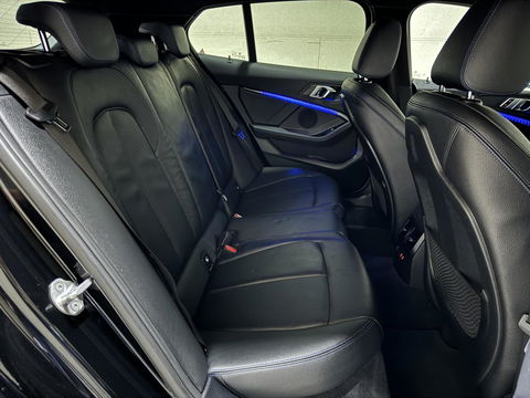 BMW 1 Serie 118i M Sport CarPlay Cruise Leer Sfeer Camera NAP