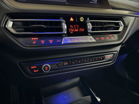 BMW 1 Serie 118i M Sport CarPlay Cruise Leer Sfeer Camera NAP