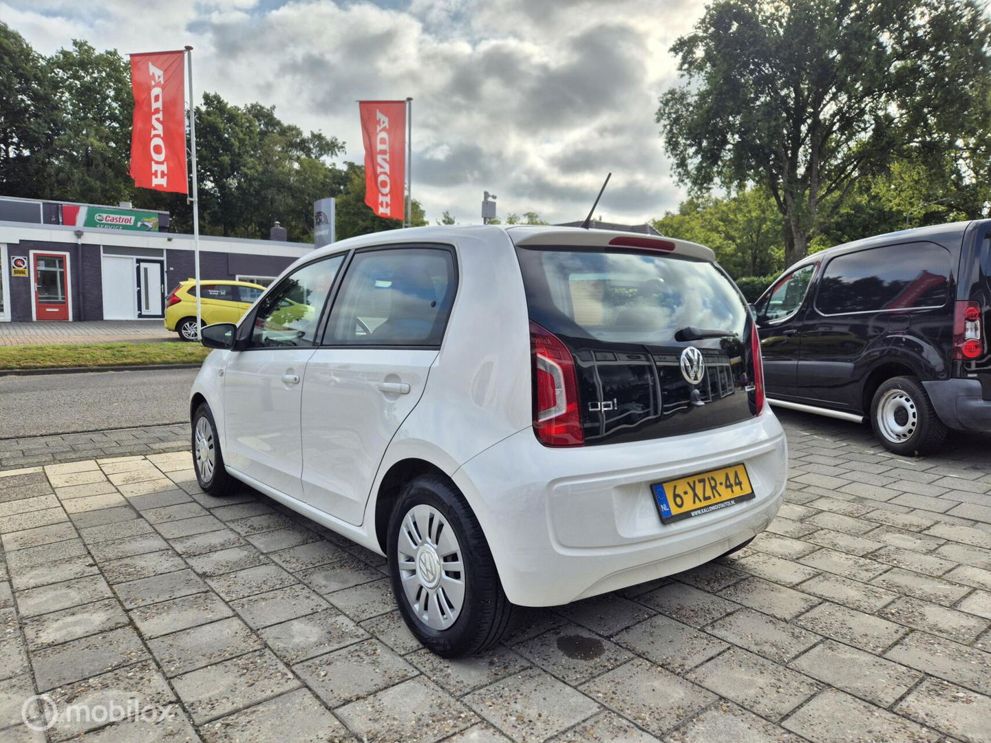 Volkswagen up! 1.0 move up! BlueMotion