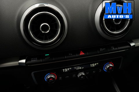 Audi A3 Sportback 1.4 e-tron S-Line|VIRTUAL|SPORTSTOEL|TREKHAAK