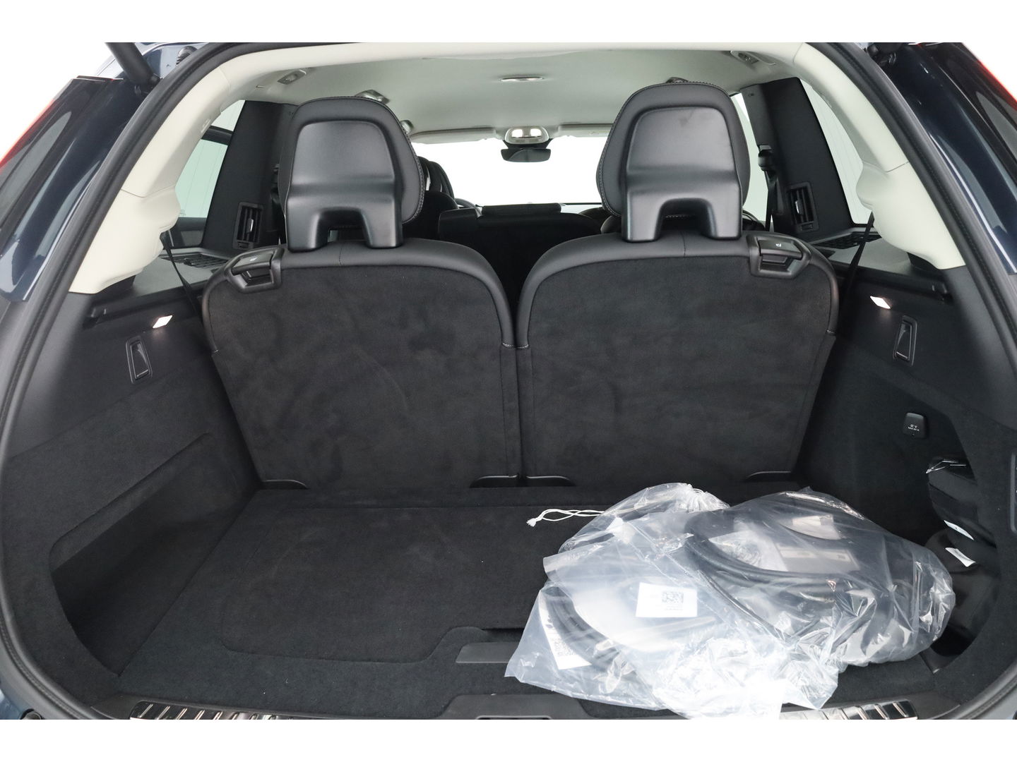 Volvo XC90 T8 Recharge Plus Bright | Bowers & Wilkins | Stoelventilatie | HUD | Luchtvering | 360cam | Adapt. Cruise