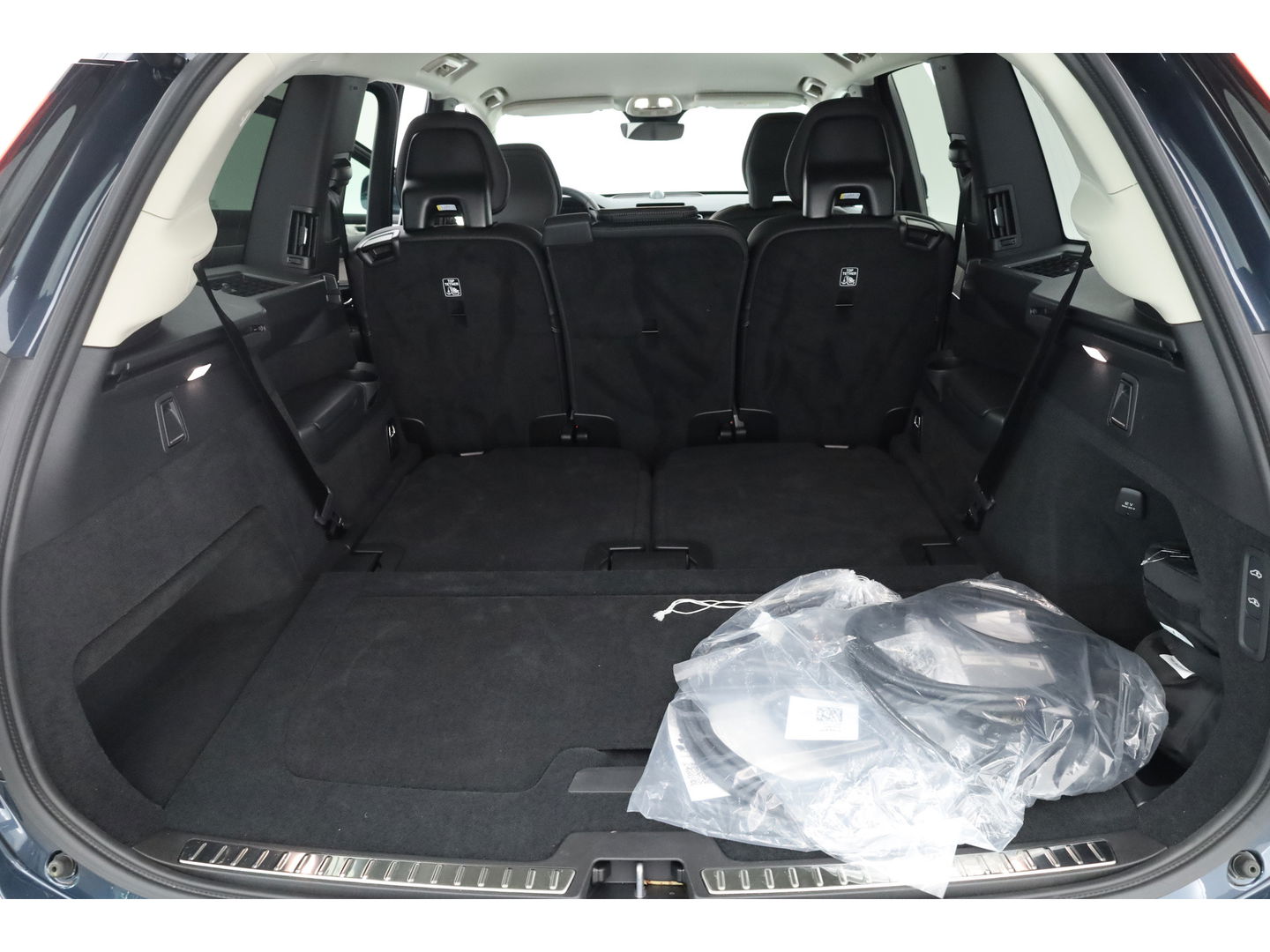 Volvo XC90 T8 Recharge Plus Bright | Bowers & Wilkins | Stoelventilatie | HUD | Luchtvering | 360cam | Adapt. Cruise