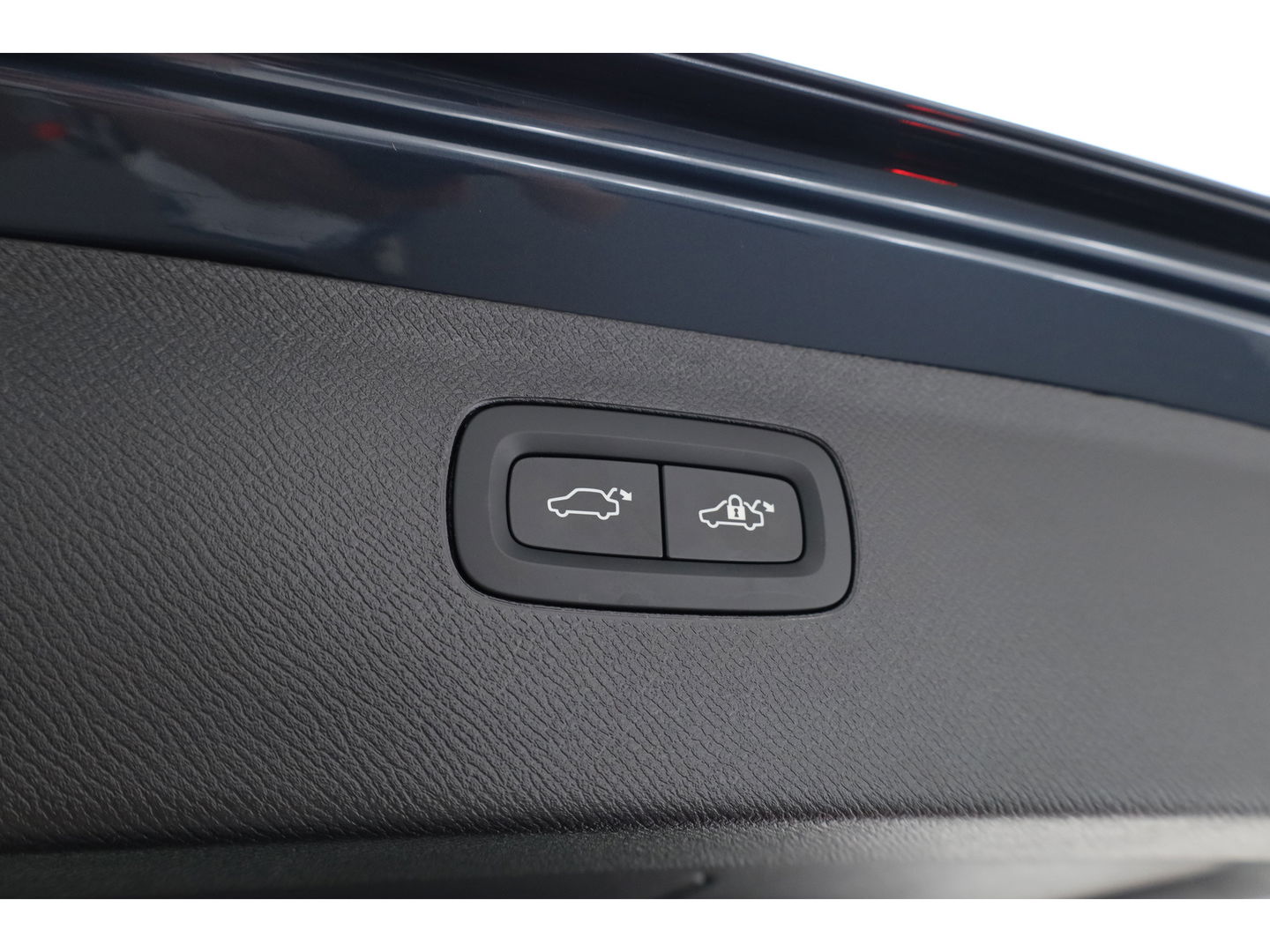 Volvo XC90 T8 Recharge Plus Bright | Bowers & Wilkins | Stoelventilatie | HUD | Luchtvering | 360cam | Adapt. Cruise