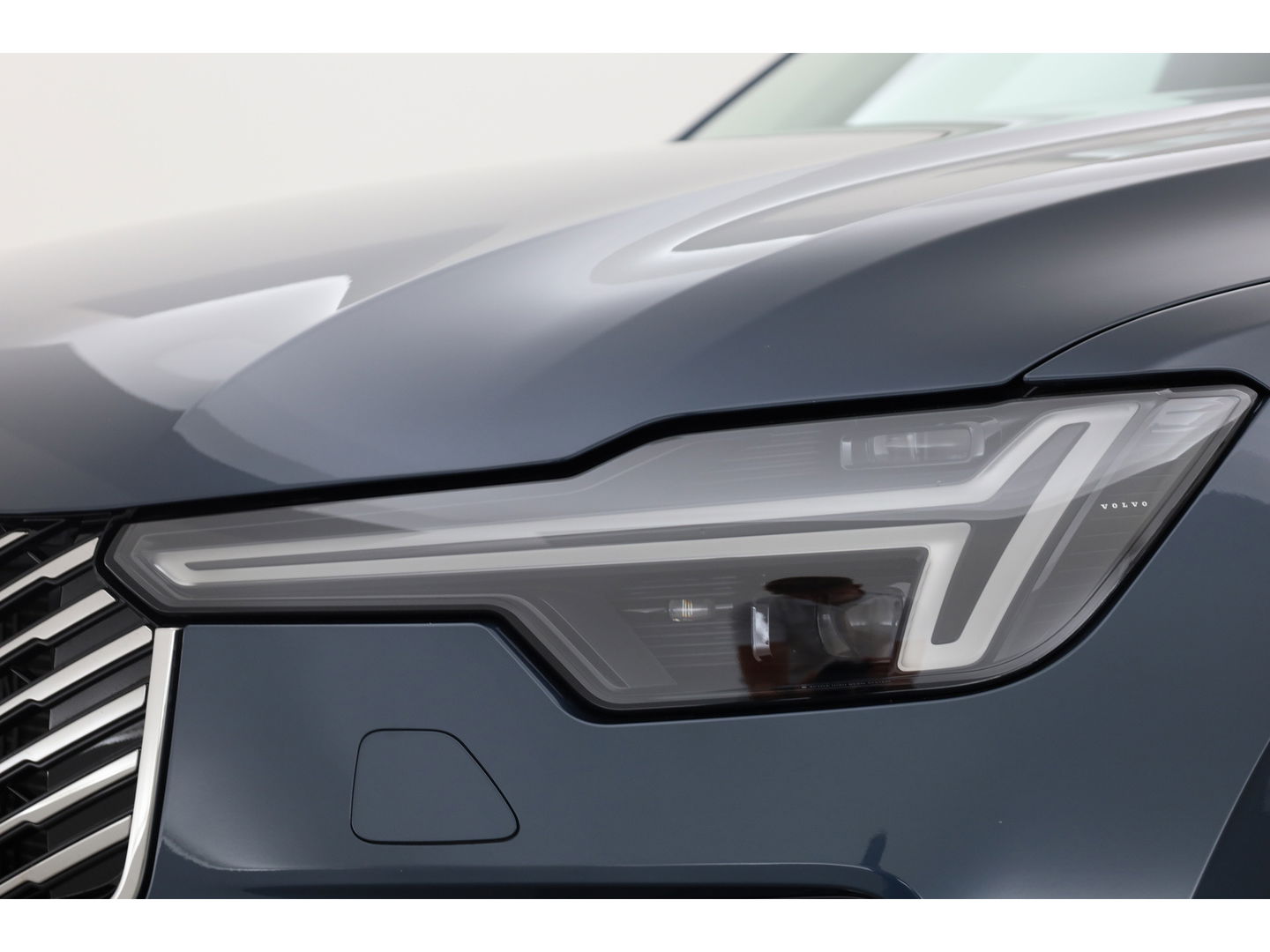 Volvo XC90 T8 Recharge Plus Bright | Bowers & Wilkins | Stoelventilatie | HUD | Luchtvering | 360cam | Adapt. Cruise