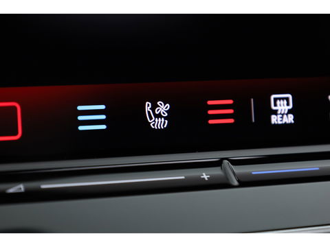 Volkswagen Tiguan eHybrid R-Line Edition Black Style 272pk | Pano | Stoelventi. | Memory seats | Leder | Massage | Elek. trekhaak | 20''