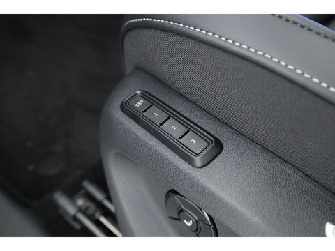 Volkswagen Tiguan eHybrid R-Line Edition Black Style 272pk | Pano | Stoelventi. | Memory seats | Leder | Massage | Elek. trekhaak | 20''
