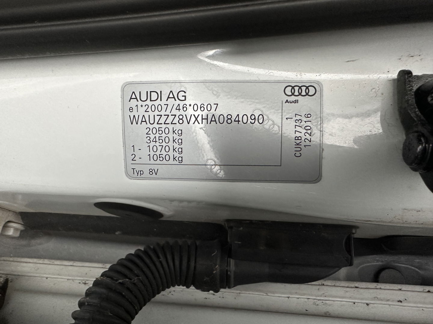 Audi A3 Sportback 1.4 e-tron Lease Edition PHEV Aut. *DIGI-COCKPIT | FULL-LED | ADAPTIVE-CRUISE | LANE-ASSIST | KEYLESS | SPORT-SEATS | NAVI-FULLMAP | ECC | PRIVACY-GLASS | PDC | CRUISE | 17''ALU*