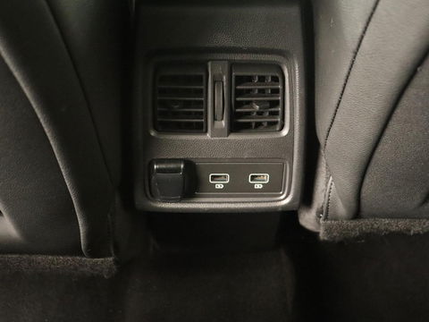 Renault Captur 1.6 E-Tech full hybrid 145 evolution | Camera | Carplay | keyless | Full LED | Cruise control | Navigatie | LMV 18 inch | PHEV | Plug in