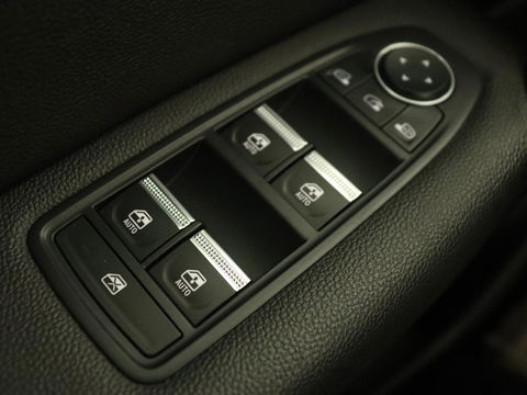 Renault Captur 1.6 E-Tech full hybrid 145 evolution | Camera | Carplay | keyless | Full LED | Cruise control | Navigatie | LMV 18 inch | PHEV | Plug in