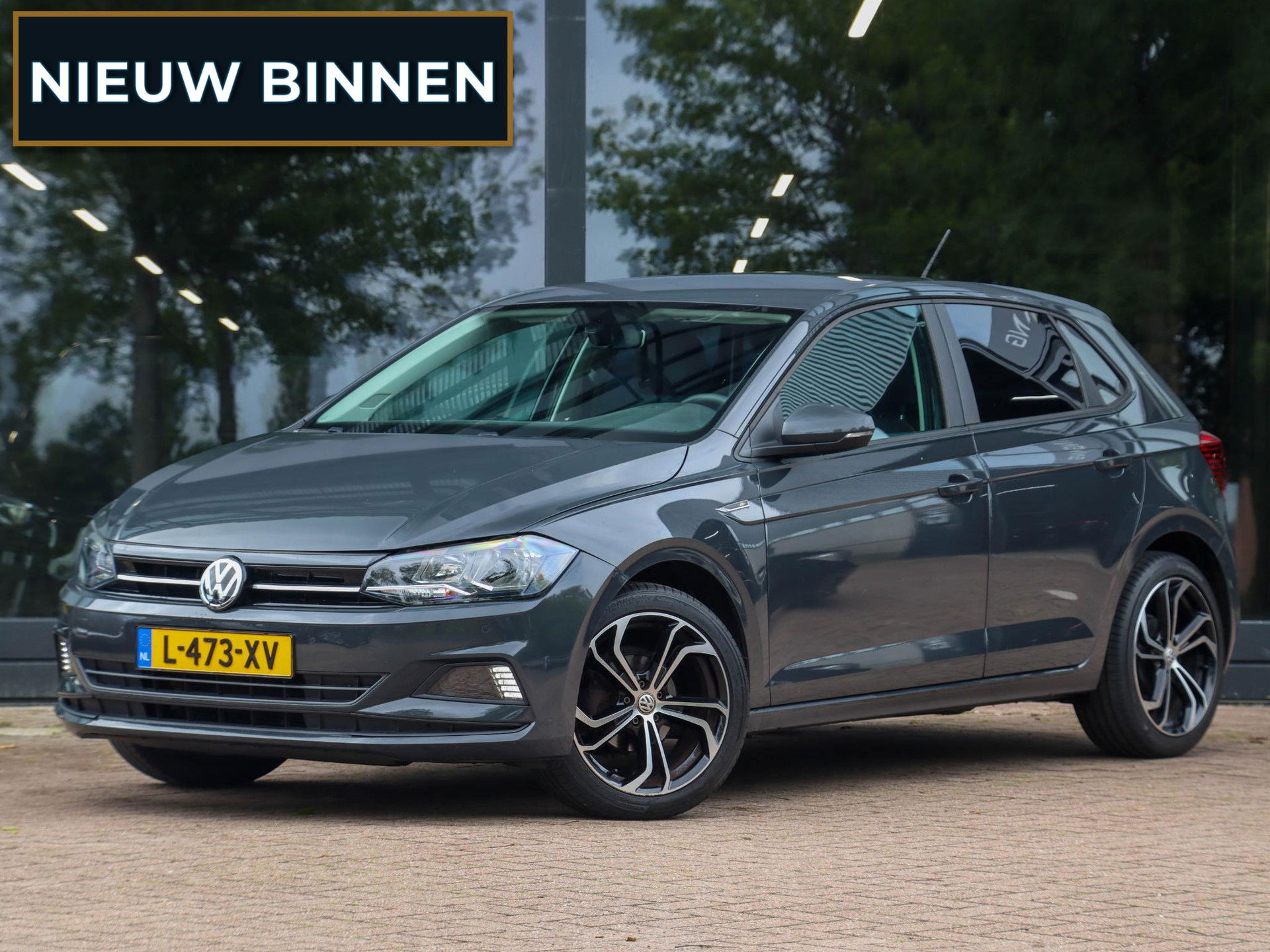 Volkswagen Polo 1.0 MPI Comfortline 17 inch | Cruise | PDC V+A