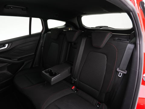 Ford FOCUS Wagon 2.0 ST-Line-X Business EcoBlue (INCL-BTW) Aut. *ADAPTIVE-CRUISE | DIGI-COCKPIT | KEYLESS | CAMERA | NAVI-FULLMAP | HEATED-SPORTSEATS | DAB+ | SHIFT-PADDLES | ECC | PDC | TOWBAR | 18''ALU*