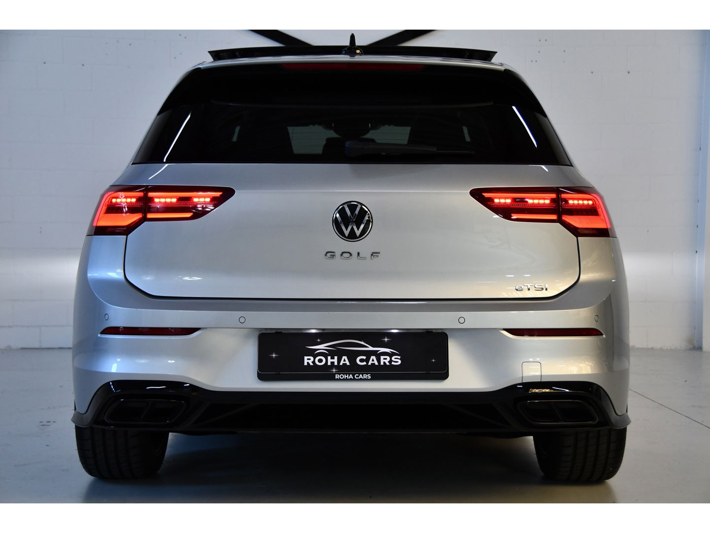 Volkswagen Golf 1.5 eTSI R-LINE PANO H&K VOL
