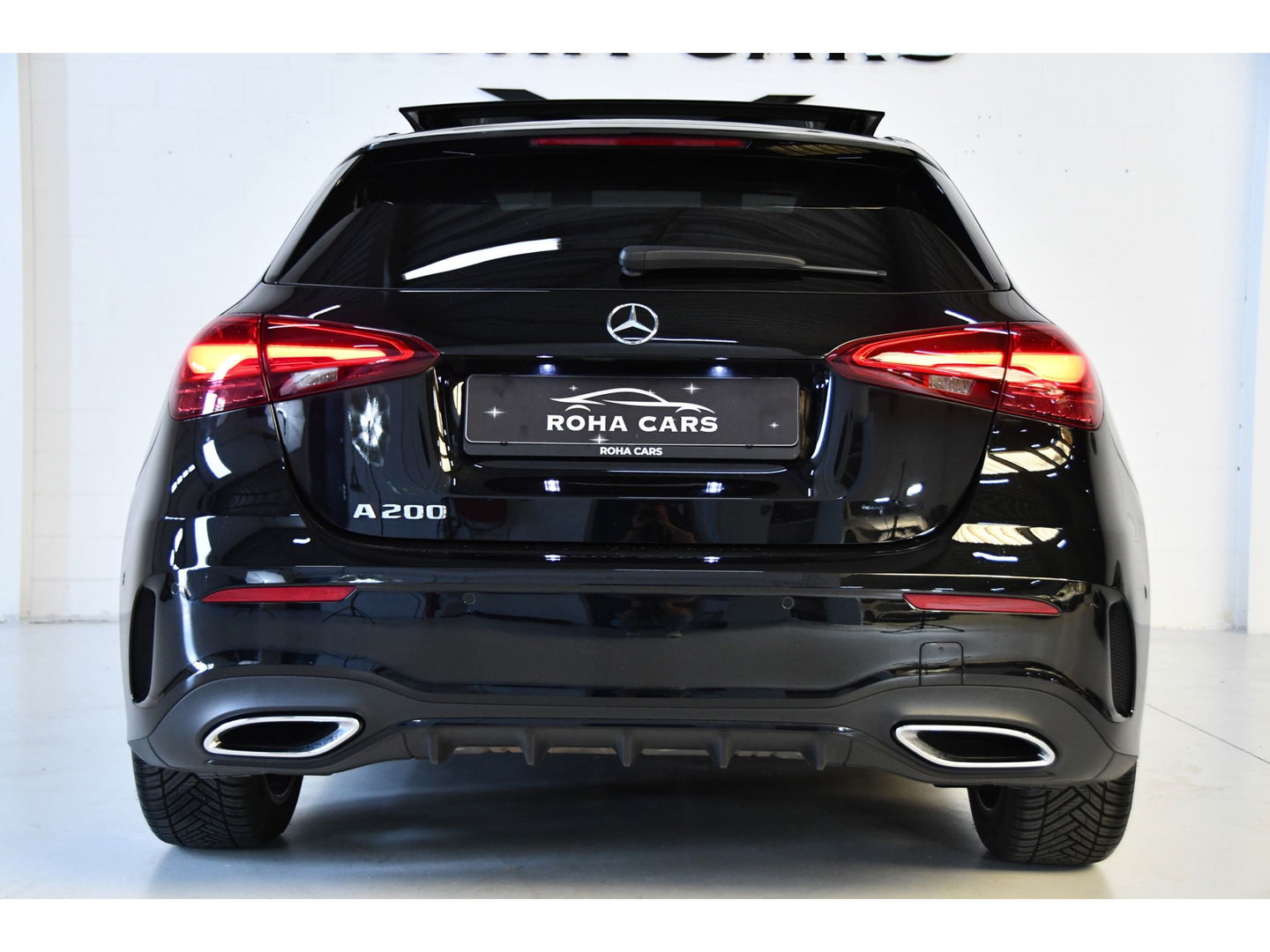 Mercedes-Benz A-Klasse A200 AMG-Line Pano Cam Night