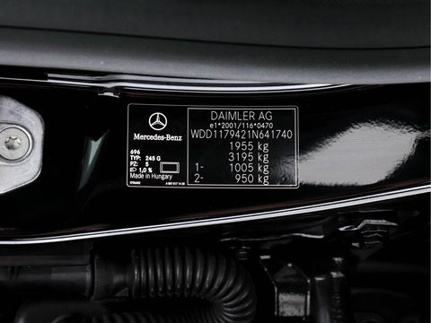 Mercedes-Benz CLA-Klasse Shooting Brake 180 AMG-Line Business Solution (INCL-BTW) Aut. *NAVI-FULLMAP | FULL-LED | LEATHER-MICROFIBRE | CAMERA | ECC | PDC | CRUISE | SPORT-SEATS | SHIFT-PADDLES | 18"ALU*