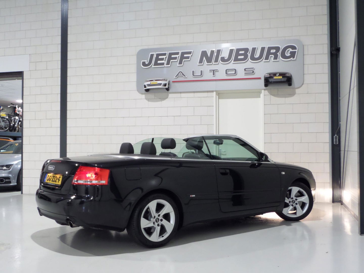 Audi A4 Cabriolet 2.0 TFSI S-Line "Automaat" Leer Xenon Stoelverwarming Bose Cruise-control Youngtimer in uniek mooie staat!