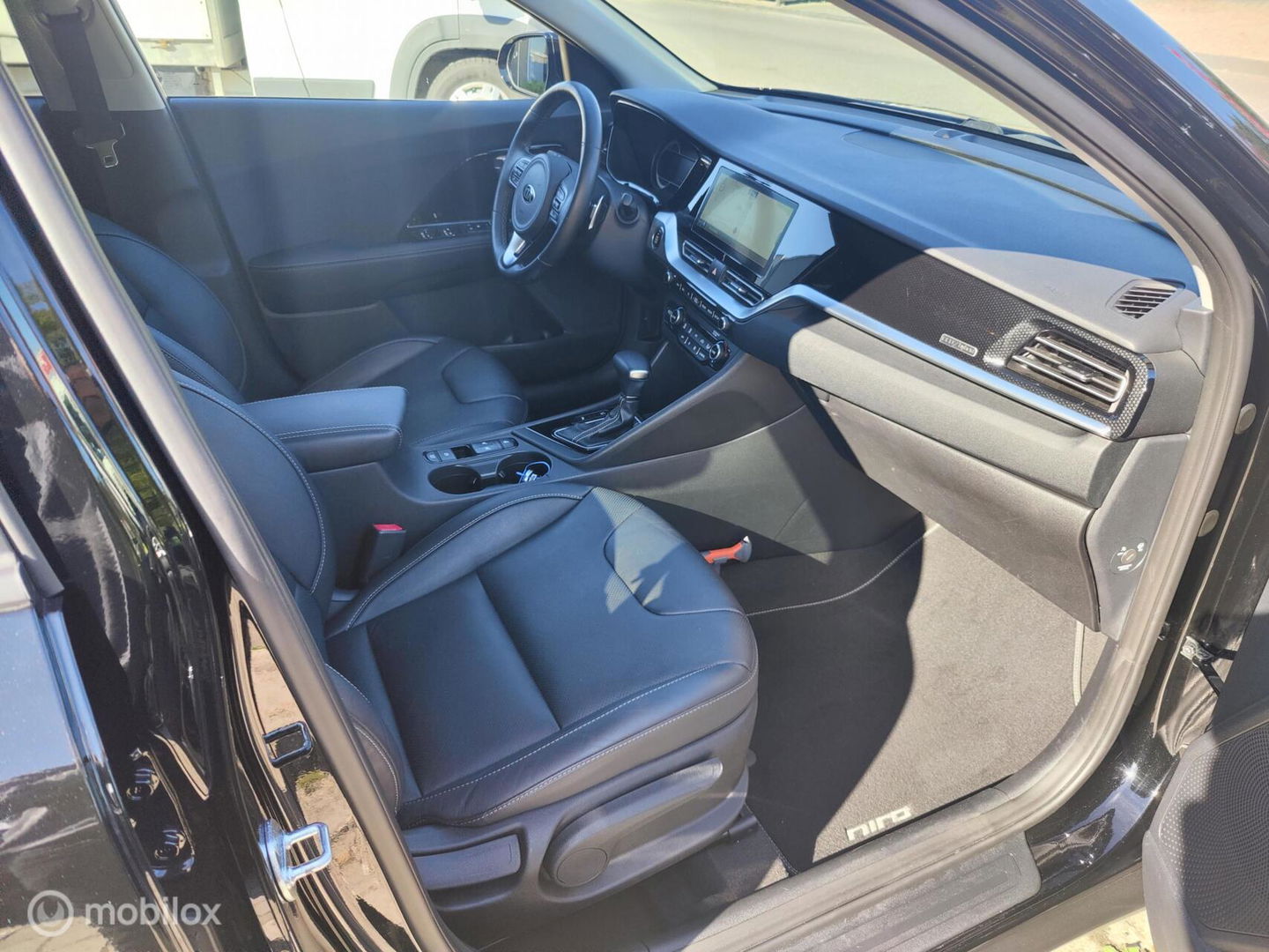 Kia Niro 1.6 GDi Hybrid DynamicPlusLine, Leer, Camera, Carplay