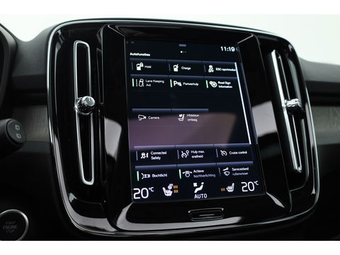 Volvo XC40 1.5 T4 Recharge Inscription | Leer | Pano-dak | ACC | 360 camera | elek. stoelen | 4x stoel + stuurverw. |