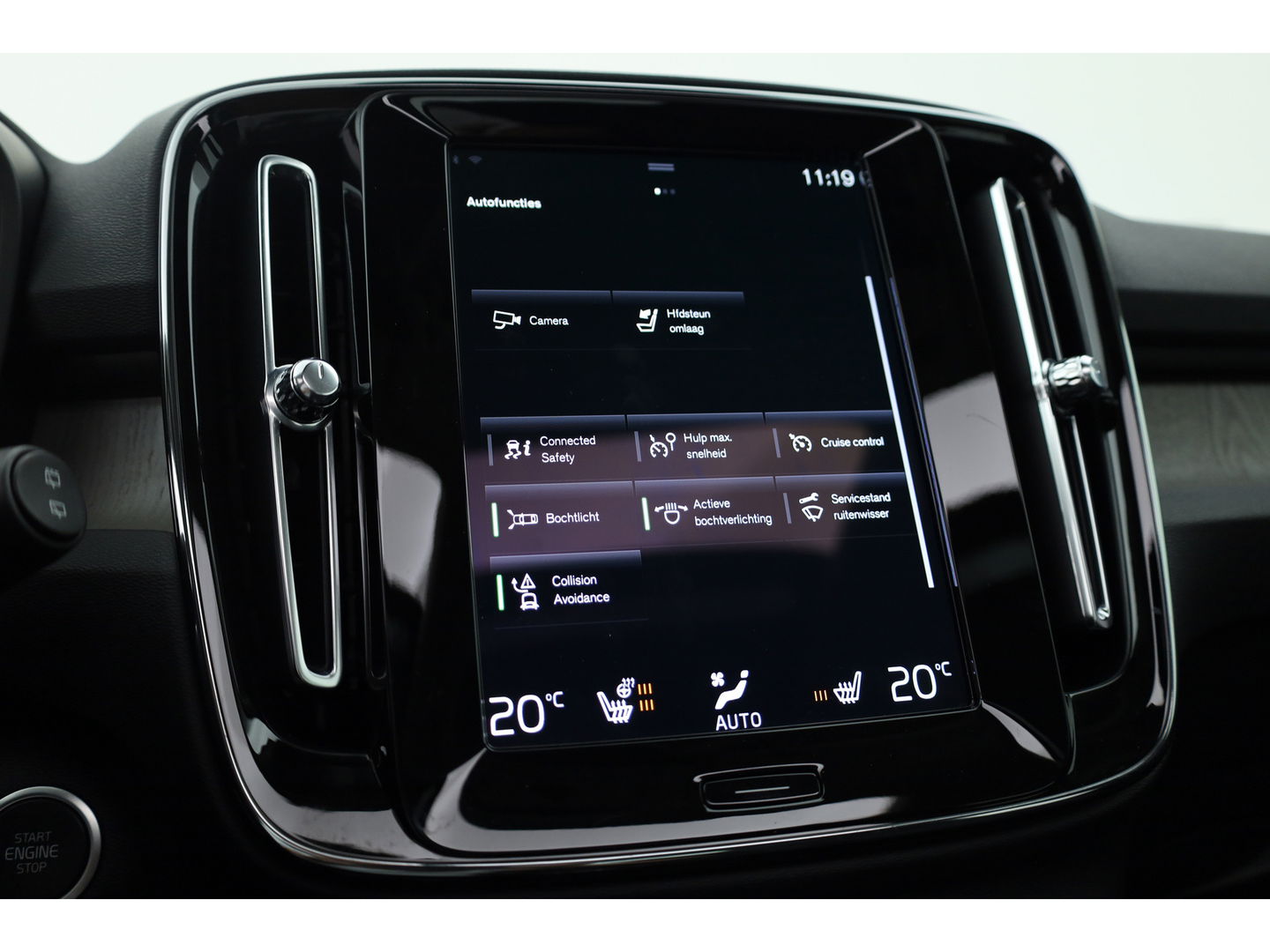 Volvo XC40 1.5 T4 Recharge Inscription | Leer | Pano-dak | ACC | 360 camera | elek. stoelen | 4x stoel + stuurverw. |