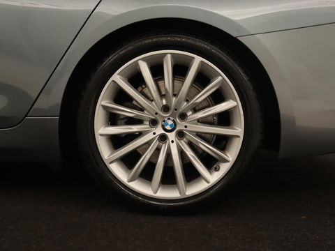 BMW 5 Serie 520i High Executive | Panoramadak | Trekhaak | Leder | Stoelverwarming | Camera | Head-Up | Navigatie | Full LED | Climate control