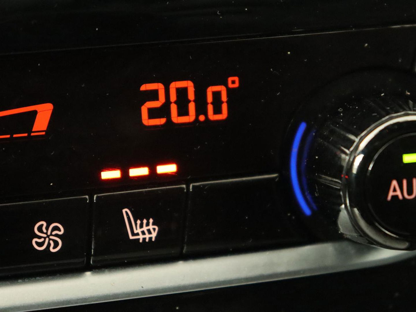 BMW 5 Serie 520i High Executive | Panoramadak | Trekhaak | Leder | Stoelverwarming | Camera | Head-Up | Navigatie | Full LED | Climate control