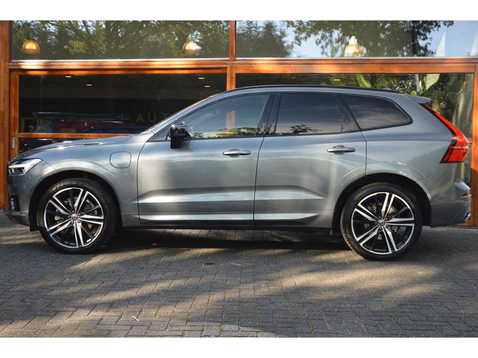Volvo XC60 T8 Hybride AWD R-Design | Stuurverwarming | Cruise-Control | Schuif/Kantel-dak | Stoelverwarming |