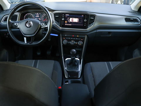 Volkswagen T-Roc 1.0 TSI Style 115pk Trekhaak Navigatie Camera