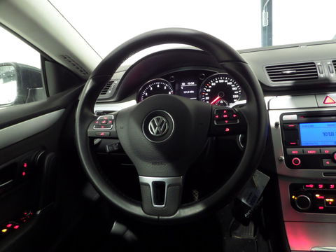 Volkswagen Passat CC 1.8 TSI "Origineel NL!" Panoramadak Xenon Navigatie Bluetooth Trekhaak Parkeersensoren Youngtimer Garantie