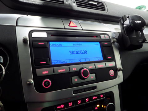 Volkswagen Passat CC 1.8 TSI "Origineel NL!" Panoramadak Xenon Navigatie Bluetooth Trekhaak Parkeersensoren Youngtimer Garantie