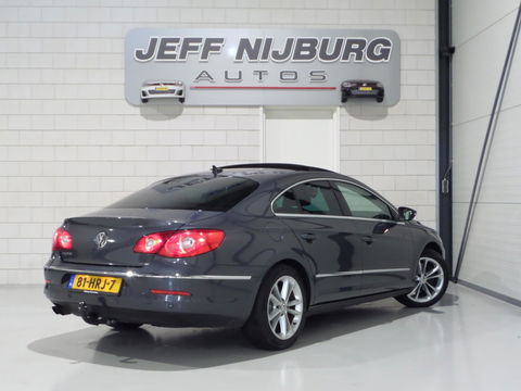 Volkswagen Passat CC 1.8 TSI "Origineel NL!" Panoramadak Xenon Navigatie Bluetooth Trekhaak Parkeersensoren Youngtimer Garantie