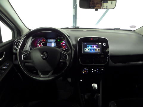 Renault Clio Estate 0.9 TCe Intens "Origineel NL!" Trekhaak Bluetooth Climatronic Cruise-control Half-Leder Parkeersensoren