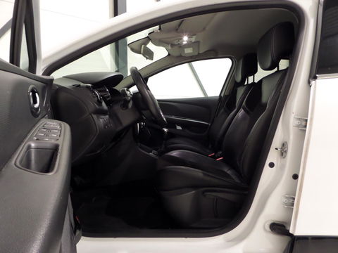 Renault Clio Estate 0.9 TCe Intens "Origineel NL!" Trekhaak Bluetooth Climatronic Cruise-control Half-Leder Parkeersensoren