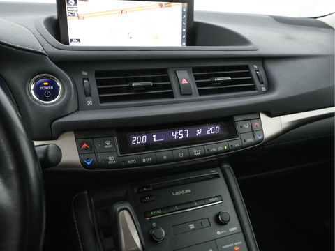 Lexus CT 200h Edition-30 Aut. *FULL-LED | ALCANTARA | NAVI-FULLMAP | HEATED-COMFORTSEATS | CAMERA | KEYLESS | ECC | LANE-ASSIST | PDC | ADAPTIVE-CRUISE | TOWBAR | PREMIUM-HIFI | 16"ALU*