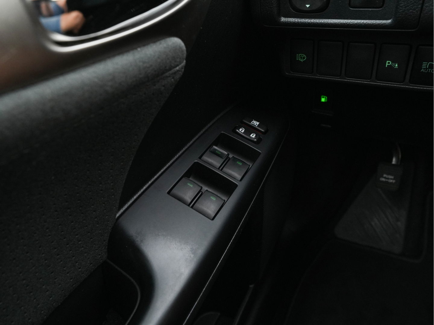 Lexus CT 200h Edition-30 Aut. *FULL-LED | ALCANTARA | NAVI-FULLMAP | HEATED-COMFORTSEATS | CAMERA | KEYLESS | ECC | LANE-ASSIST | PDC | ADAPTIVE-CRUISE | TOWBAR | PREMIUM-HIFI | 16"ALU*