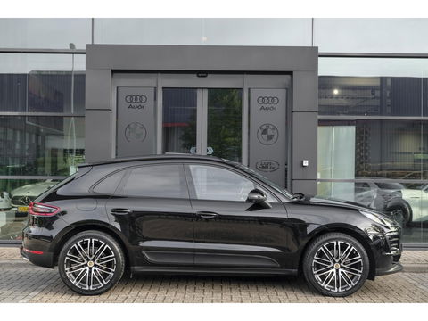 Porsche Macan 2.0 T 252pk Panoramadak Luchtvering 18-weg Adaptieve Sportstoelen Trekhaak elektrisch 21" LMV