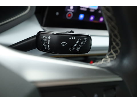 SEAT Arona 1.0 TSI | Navi | Adapt. Cruise | Apple CarPlay | Clima | LED | PDC A