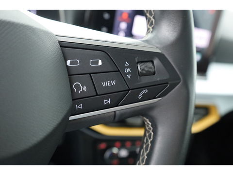SEAT Arona 1.0 TSI | Navi | Adapt. Cruise | Apple CarPlay | Clima | LED | PDC A