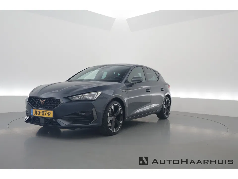 CUPRA Leon 1.4 e-Hybrid 204pk | Adapt. Cruise | Camera | Apple CarPlay | Navi | Stoel- Stuurverw.