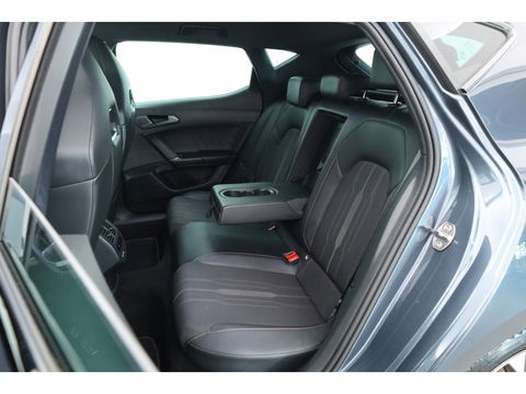 CUPRA Leon 1.4 e-Hybrid 204pk | Adapt. Cruise | Camera | Apple CarPlay | Navi | Stoel- Stuurverw.