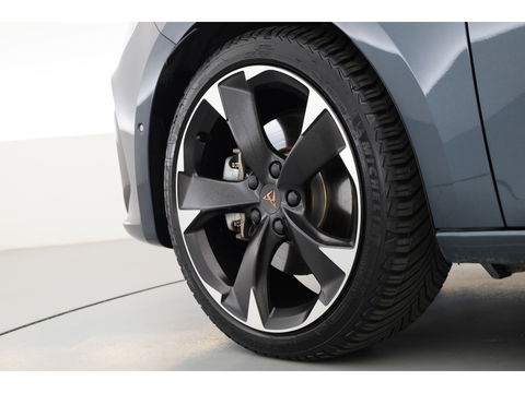 CUPRA Leon 1.4 e-Hybrid 204pk | Adapt. Cruise | Camera | Apple CarPlay | Navi | Stoel- Stuurverw.